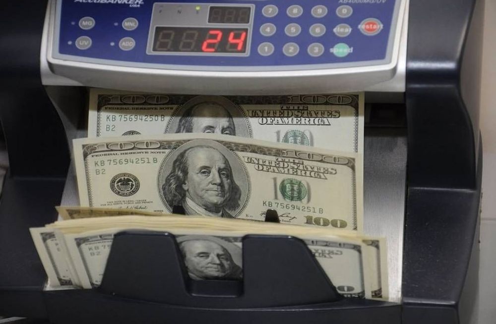 Home banking: cómo escaparle al colapso y comprar dólares