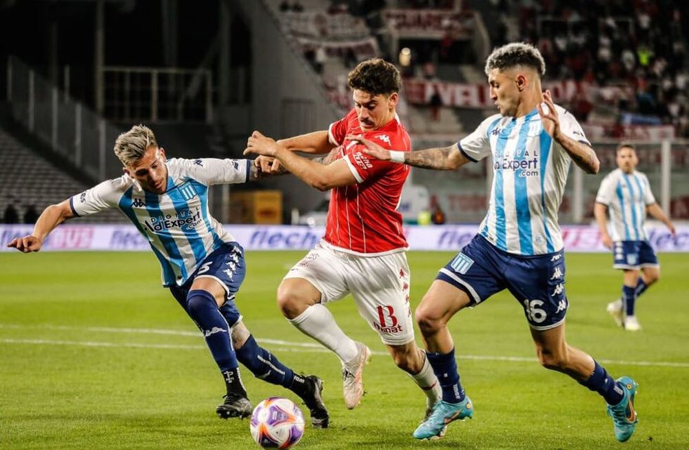 Huracán vence 5-3 a Racing en el Kempes por los octavos de final de la Copa Argentina. (Prensa Huracán)