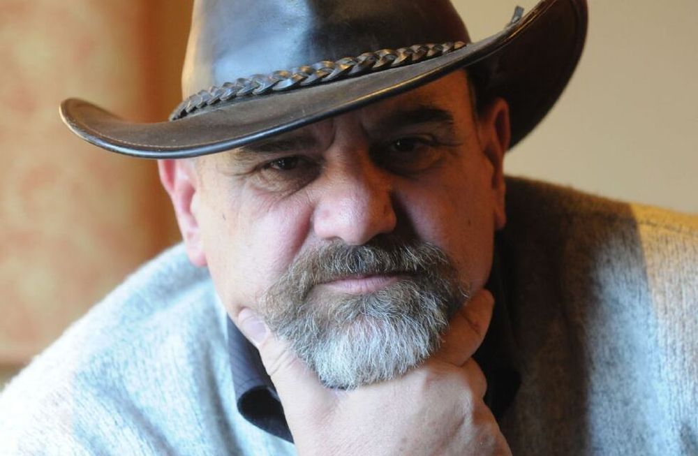 Murió Filippo, el artista rebelde que cautivó a CFK con un cuadro y puso aire acondicionado a un oso polar Murió Filippo, el artista rebelde que cautivó a CFK con un cuadro y puso aire acondicionado a un oso polar