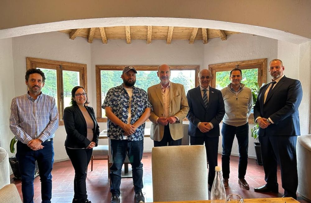Los representantes de la Cámara de Comercio Argentina en Emiratos Árabes recorrieron diversas áreas productivas de la provincia.