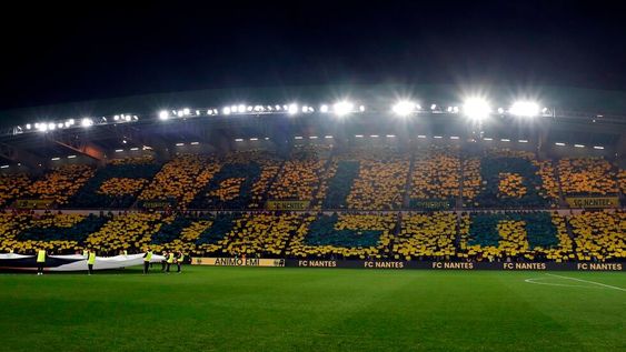 Emotivo homenaje a Emiliano Sala en el partido del Nantes
