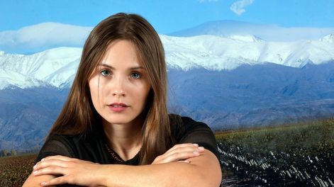 Los Andes | Vendimia 2022.La reina de la Vendimia del Departamento de Guaymallén Julieta Belen Lonigro (22) , representó al Distrito Los CorralitosFoto Orlando Pelichotti