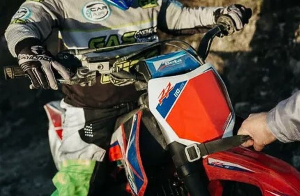 Rescataron a un hombre y su hijo de 16 años que se perdieron practicando enduro en Las Heras. Imagen ilustrativa.