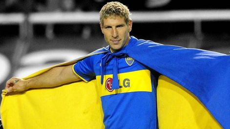 El 12 de junio de 2011, Martín Palermo dio su última presentación en la Bombonera, tras un empate ante Banfield por 1-1 en un estadio colmado que no quiso perderse la última función del Titán,