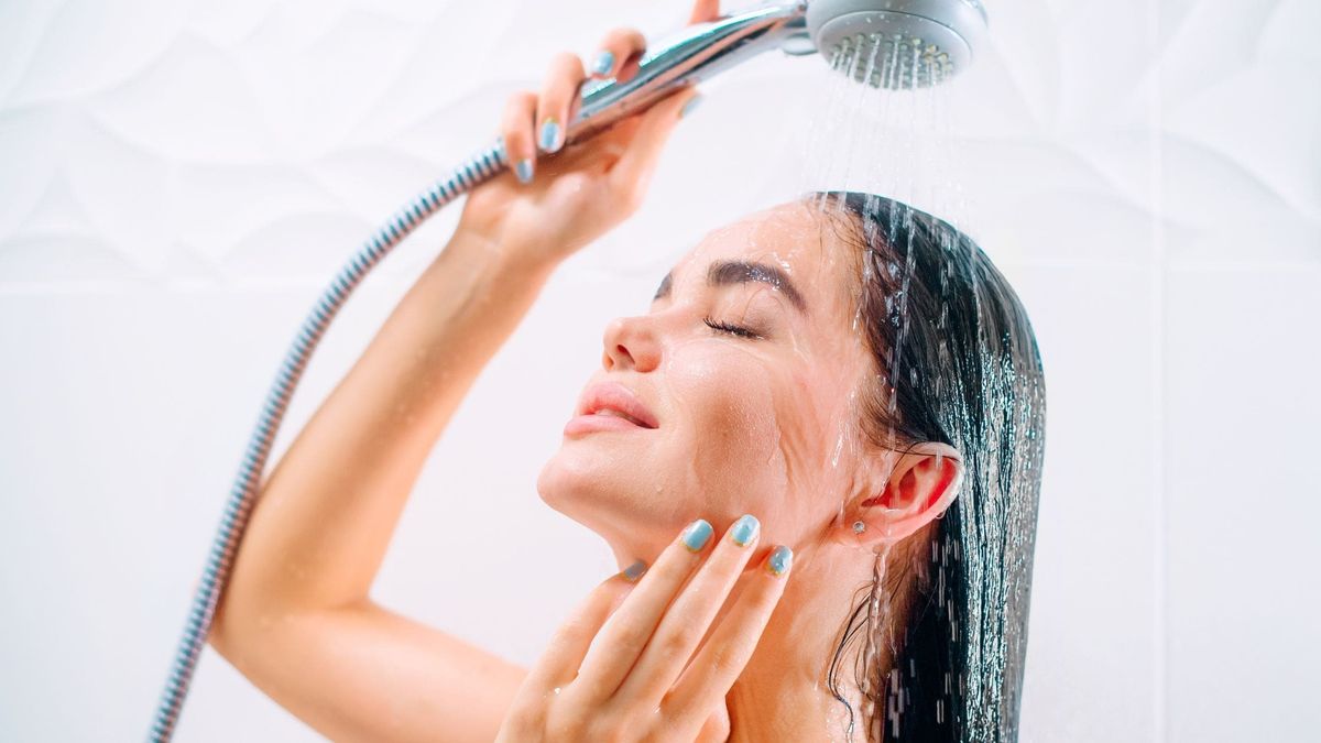 Quién es más limpio: ¿el que se baña en la mañana o el que se baña en la noche?