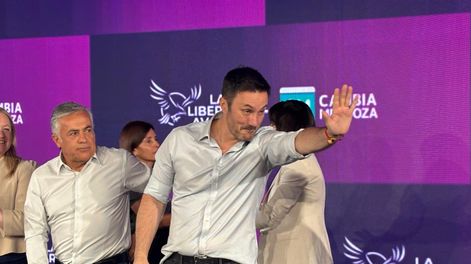 El ministro de Defensa sostuvo que la secretaria general de la Presidencia fue clave en el armado electoral, pero reconoció el aporte del gobernador Alfredo Cornejo al resultado que la alianza obtuvo en Mendoza.