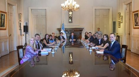 Los Andes | La primera reunión de gabinete del gobierno de Javier Milei.