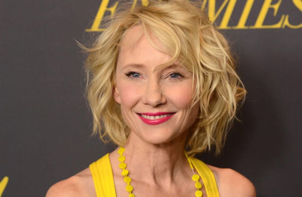 La reconocida productora de 53 años estroló su auto contra una vivienda, días más tarde le decretaron la muerte cerebral, según confirmó la Policía de Los Angeles al Fox News Digital.