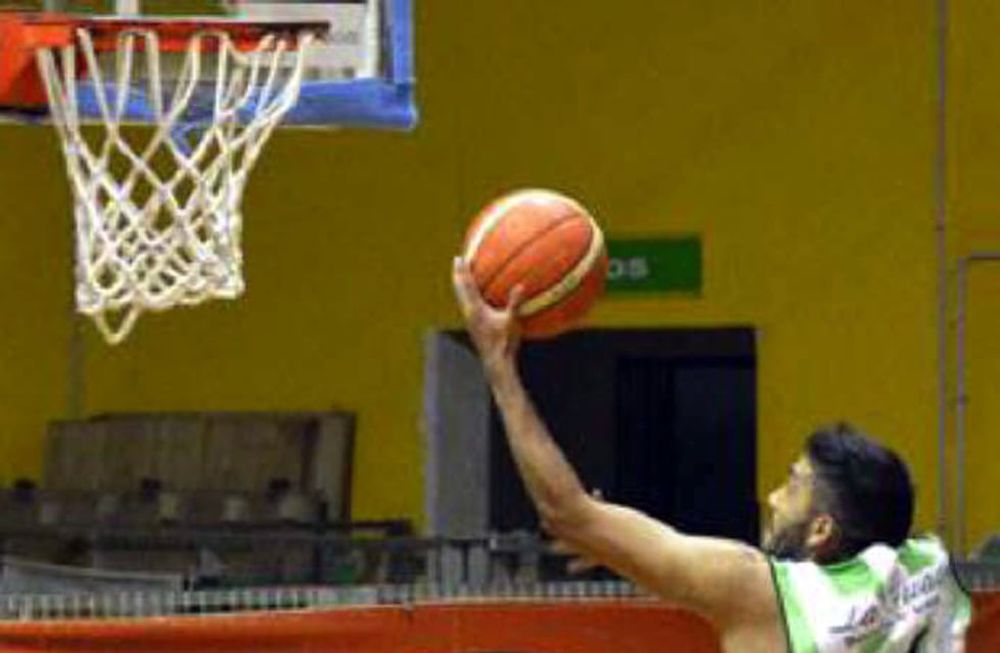 Junín Básquet pegó primero y está arriba