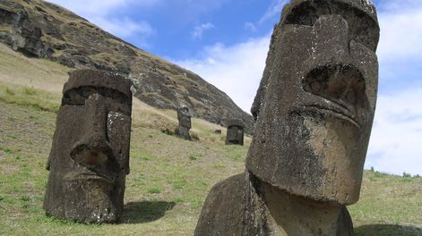 Caras de piedra - Por Jorge Sosa
