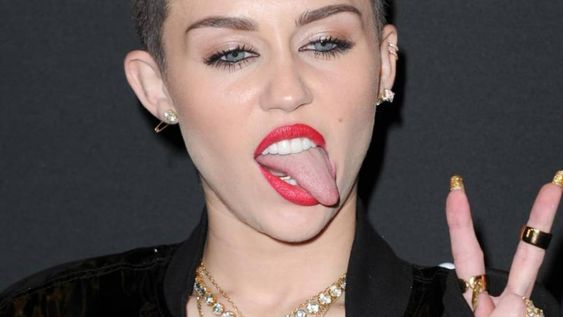 Miley Cyrus: descontrol, drogas y nudismo