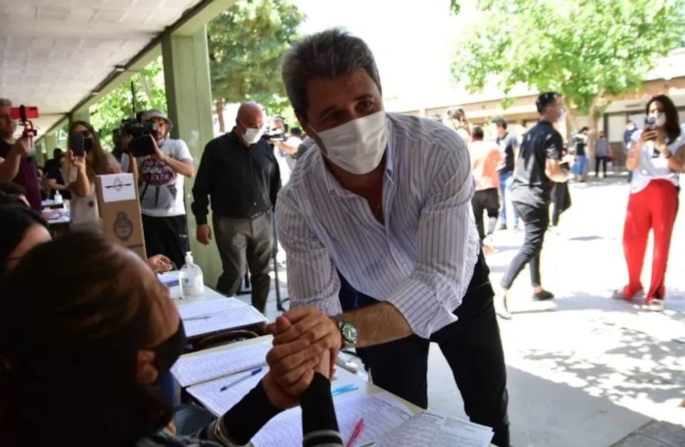 El gobernador sanjuanino Uñac quiere ir a votar solo una vez por los cargos provinciales.