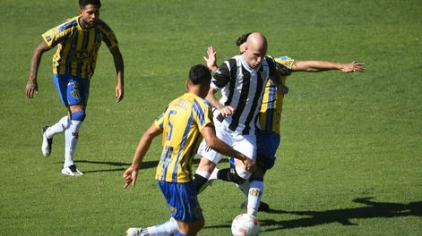 Gimnasia empata con Atlanta en el partido que abre la jornada del lunes de la Primera Nacional / José Gutiérrez.