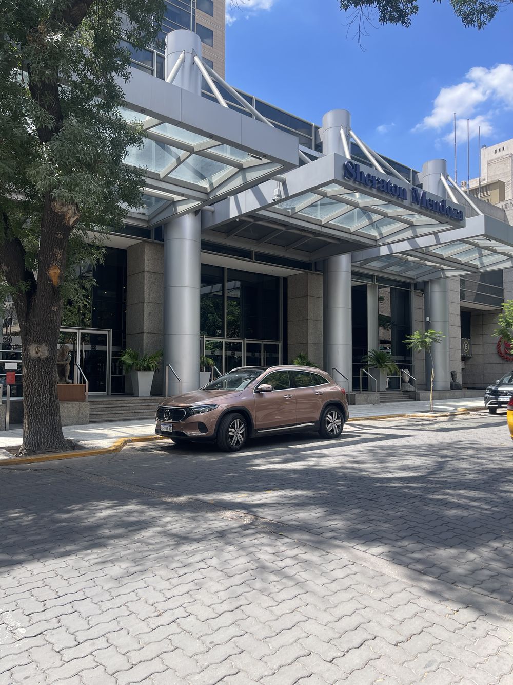 Punto de carga autos eléctricos Sheraton Mendoza Hotel 3