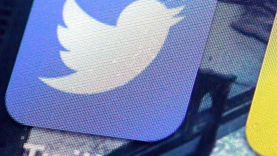 Sergio Saracco, Iris Aguilar y Andrea Vila, tres profesionales de la salud mendocinos que recurren a sus cuentas de Twitter para divulgar y difundir información científica sobre la pandemia y sus recomendaciones.