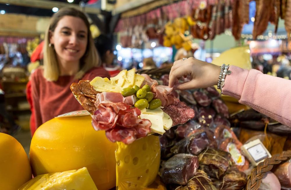La feria gastronómica más importante de la Argentina, donde productores y emprendedores de todo el país exponen y venden sus productos.
