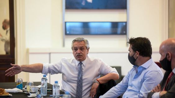 Alberto Fernández analiza con los gobernadores medidas para contrarrestar la segunda ola de la pandemia