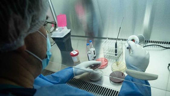 Farmacéuticos y Bioquímicos cuestionaron la reforma laboral pero dijeron que no harán paro. Hay una convocatoria a paro general por parte de la CGT para el próximo jueves