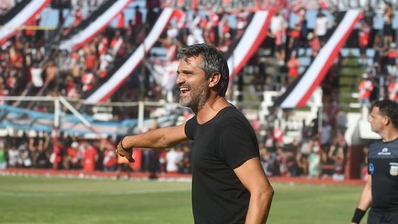 Fútbol Primera Nacional, Deportivo Maipú vs. Tristán Suarez en el estadio de Maipú.Juan Manuel Sara D.T. de MaipúFoto: José Gutierrez / Los Andes