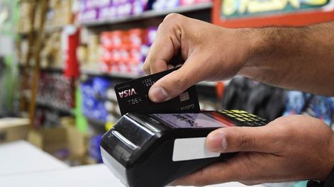 A pesar de la menor inflación, argentinos siguen restringiendo sus consumos