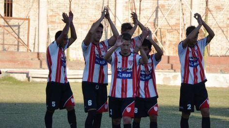 El Chacarero no se baja de la cima