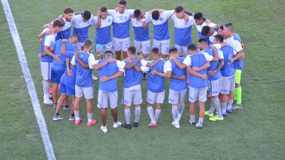 Diego Martínez decidió que juegue Hugo Silva como lateral derecho.
