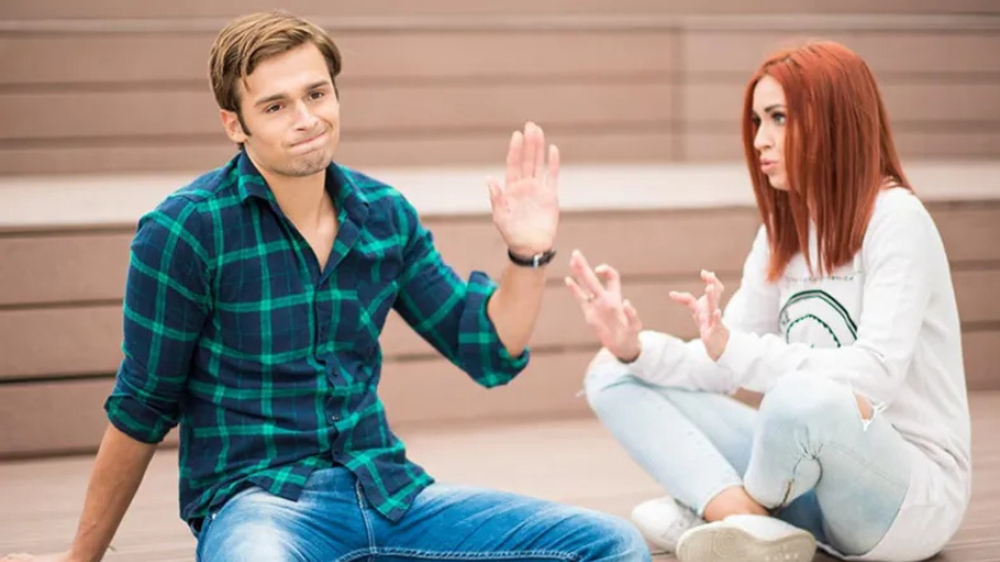 Los expertos advierten que es erróneo afirmar que toda persona que ejerce love bombing tiene rasgos narcisistas.