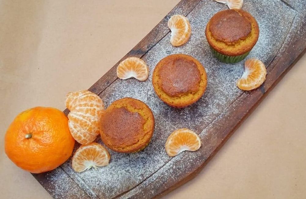 Deliciosos muffins integrales de mandarina