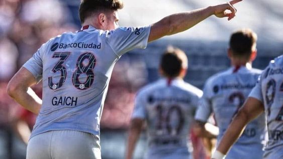 El Tanque jugó apenas 27 cotejos con la camiseta del Ciclón, marcando 8 goles.
