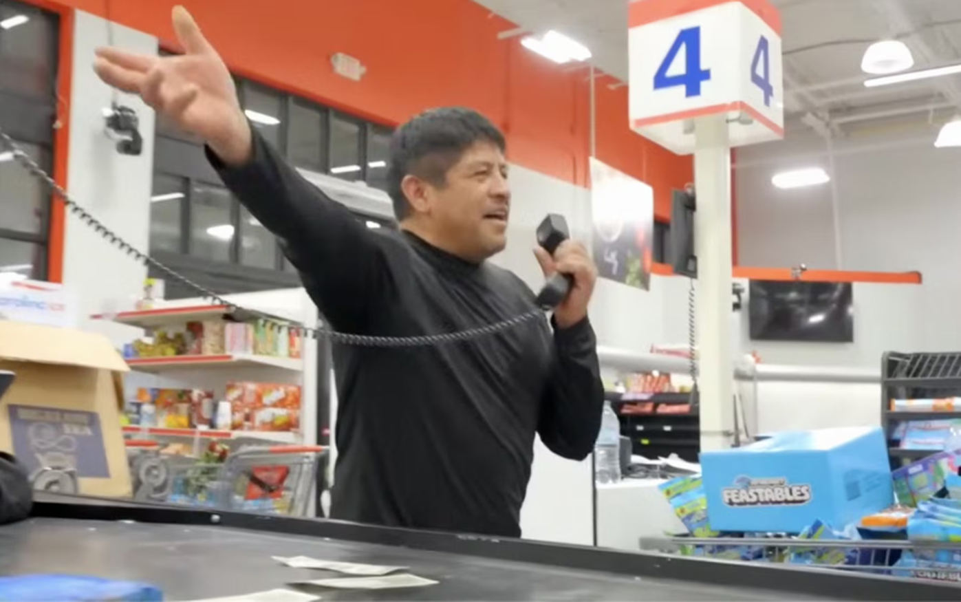 Juan García, de 56 años fue uno de los ganadores del reto extremo del supermercado de Mr. Beast.