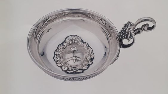 El romance de la plata y el vino