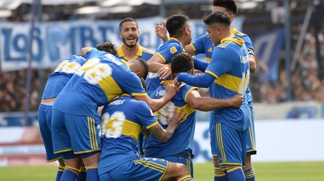Boca y el festejo de uno de sus goles ante Gimnasia en La Plata. (Fotobaires).