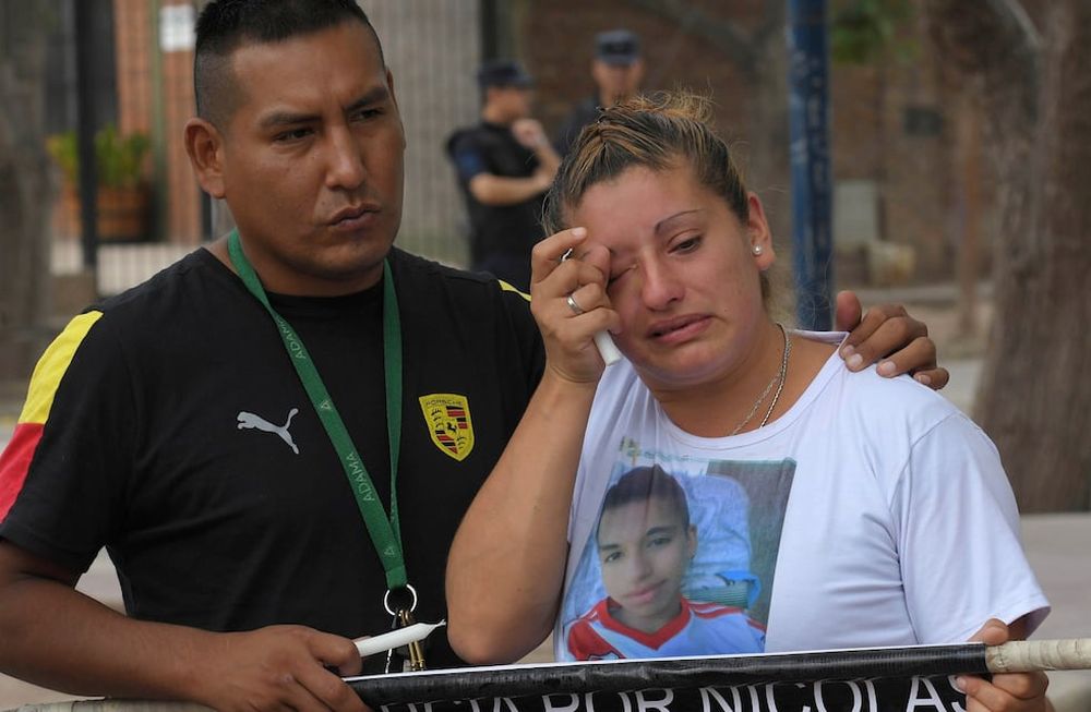 Tiene 14 años, mató a otro menor en La Gloria para robarle el celular y no habrá condena