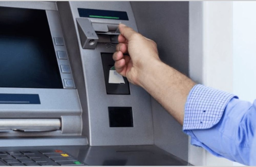 Qué pasará con los cajeros el fin de semana largo