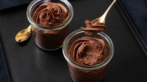 Recetas rápidas: mousse de chocolate con un ingrediente.