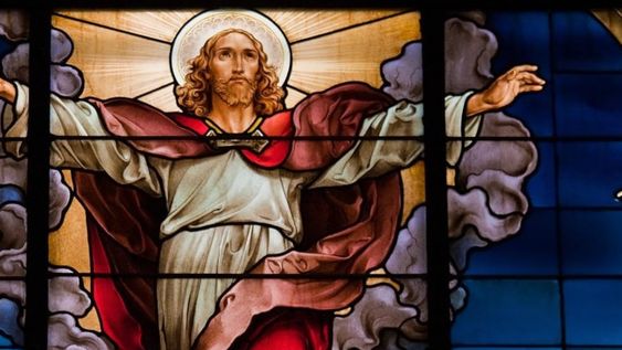 Detalle del vitral La Ascensión de Cristo creado por F. Zettler (1878-1911) en la iglesia alemana en Estocolmo, Suecia. Detalle del vitral La Ascensión de Cristo creado por F. Zettler (1878-1911) en la iglesia alemana en Estocolmo, Suecia.