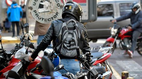 Aumenta el uso del casco en motociclistasFoto:  Orlando Pelichotti