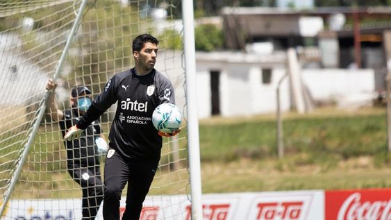 El delantero será baja por varias semanas.
