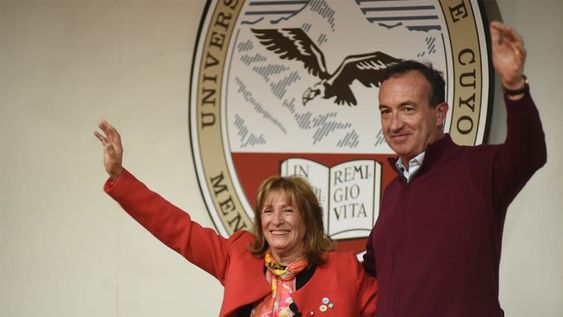 La rectora Esther Sánchez se bajó de la carrera y respaldó al actual vicerrector, Gabriel FIdel junto a María Flavia Filippini.