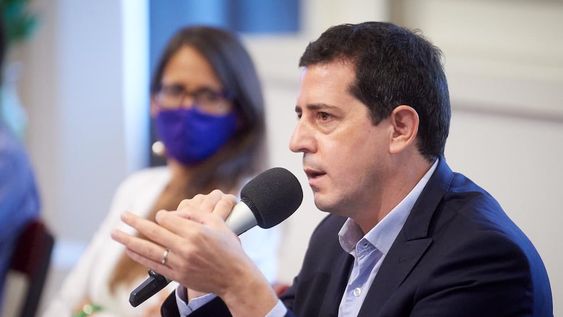 Reunión del Ministro del Interior, Eduardo Wado de Pedro y Elizabeth Gómez Alcorta, titular del Ministerio de Mujer, Género y Diversidad.