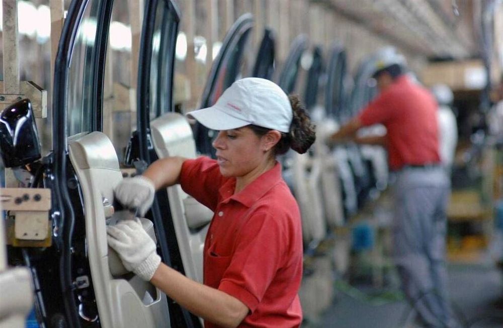 Las ventas de automóviles se desplomaron en Brasil