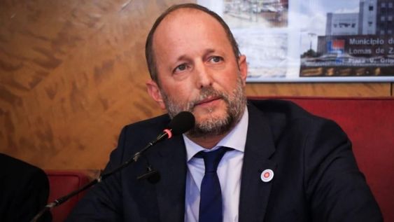 Martín Insaurralde renunció a su cargo como Jefe de Gabinete de la Provincia de Buenos Aires luego de sus escandalosas y millonarias vacaciones. Foto: Gentileza