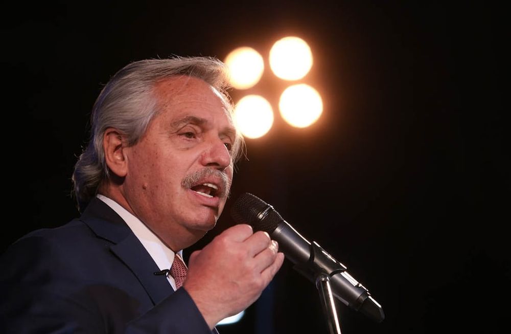 El presidente se solidarizó con una persona de 24 años no binaria y con síndrome de Asperger que denunció haber sido atacada a golpes. (Presidencia)