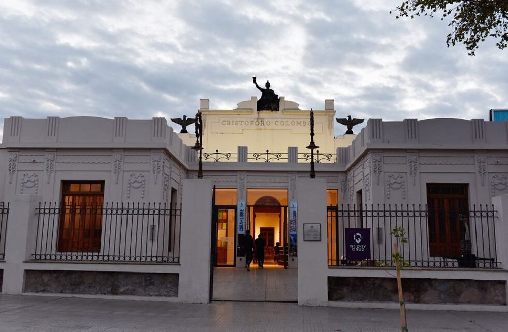 Exposición de ilustradores, coleccionismo y cosplayer en el Cristóforo Colombo