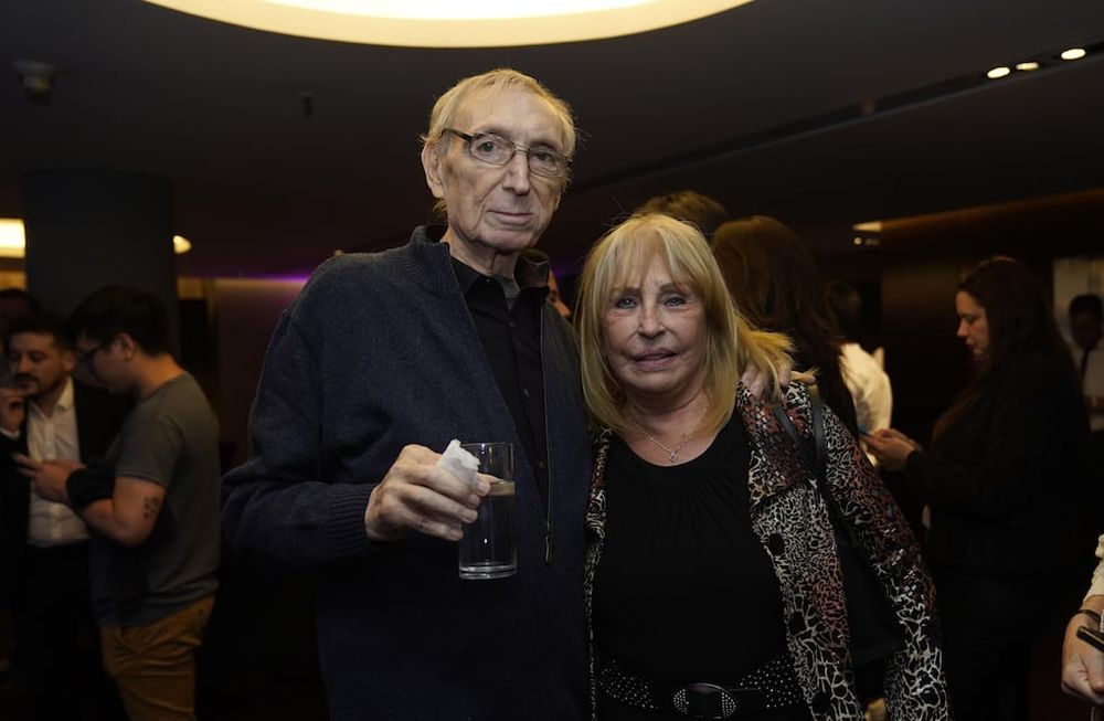 Los padres de Javier Milei en el búnker con su hijo: ¿Quiénes son y cómo es la relación?