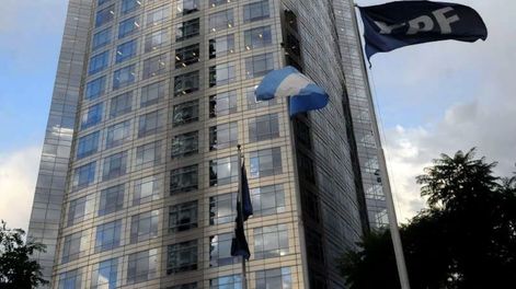 ¿Qué piensa hacer Milei con las acciones de YPF y el juicio perdido por la expropiación?