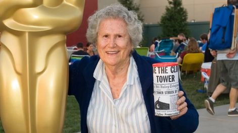 Falleció Elsa Raven, la actriz de una de las escenas más desgarradora de “Titanic”