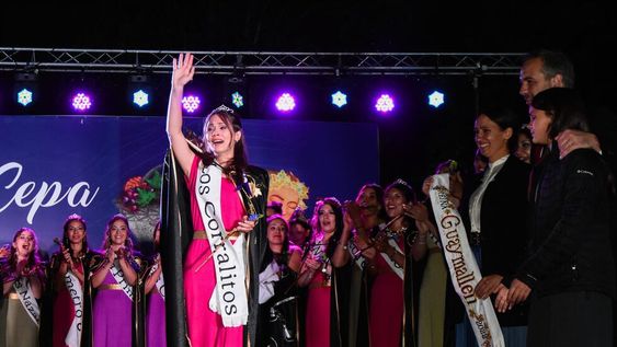 Julieta Lonigro fue coronada como reina de Guaymallén, sin el aval del municipio. (foto: Mariana Villa / Los Andes)