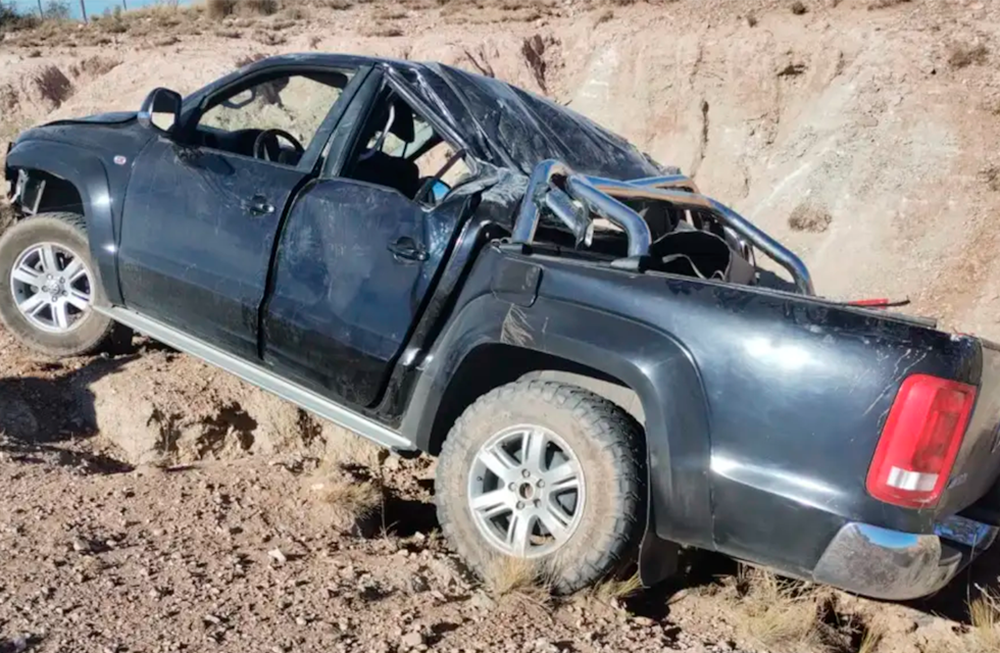 Tres lesionados tras un vuelco en la Villa 25 de Mayo. Foto: Diario San Rafael