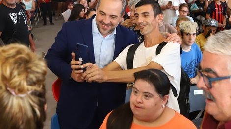 Stevanato participó de la entrega de tablets por parte del ENACOM